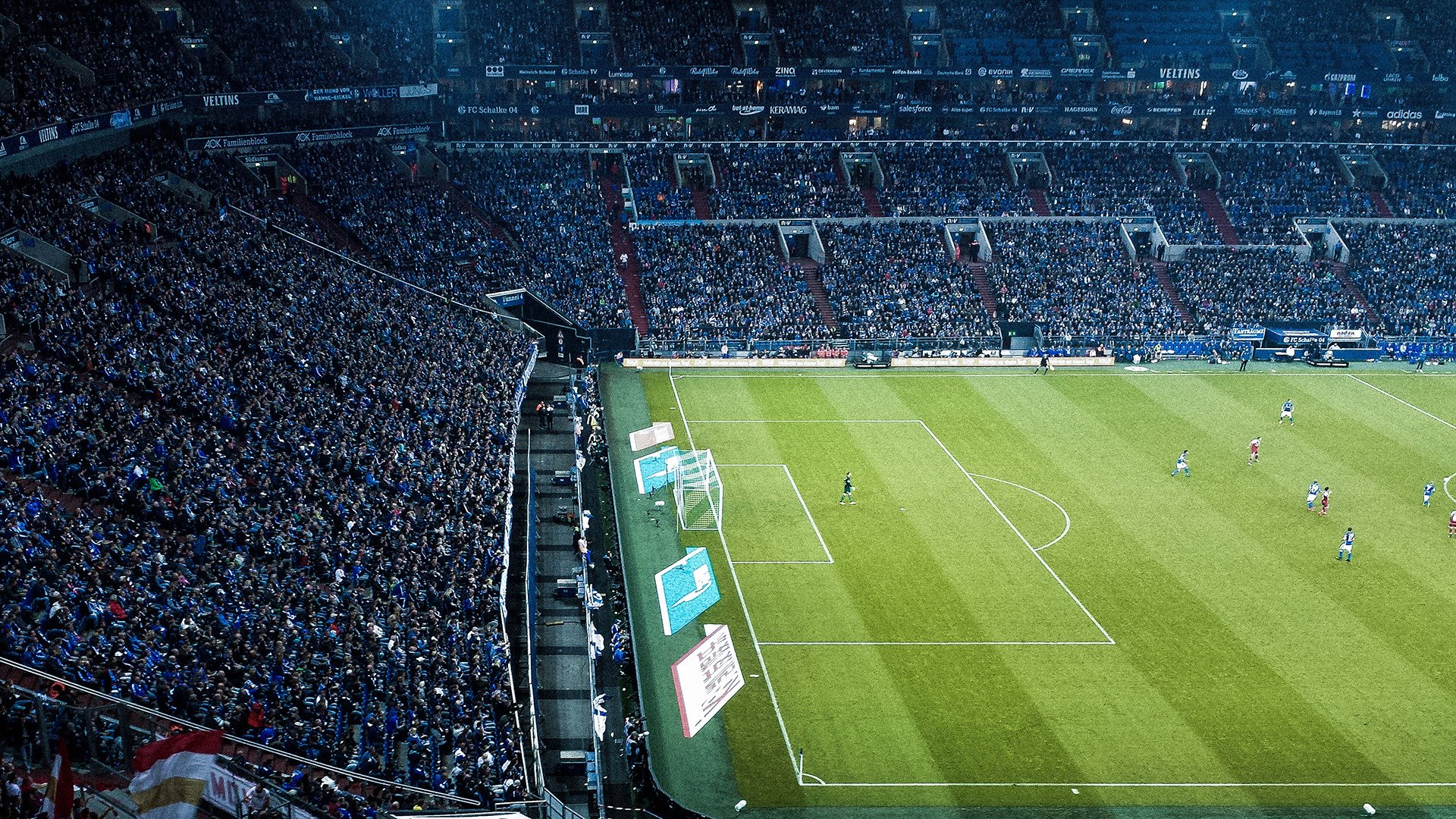 爱游戏app-职业联赛推动医疗合作项目为球员提供赛季保障，足球赛事医疗保障方案